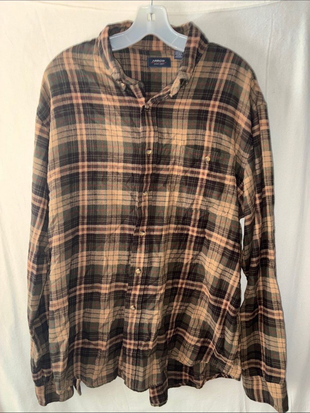 Arrow Men’s Plaid Button-Down Shirt in Brown & Cream